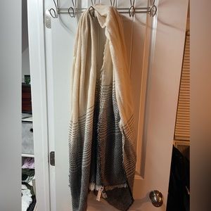Old Navy Blanket Scarf